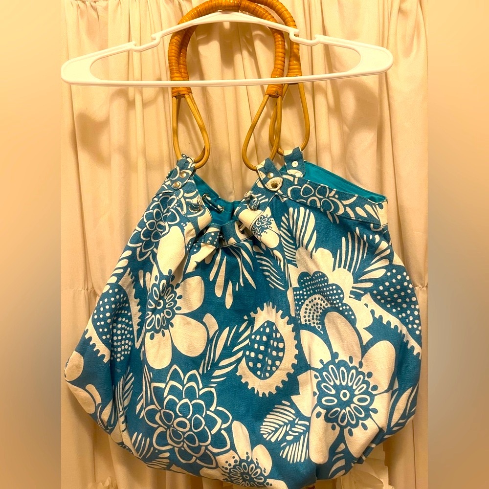 Floral Blue and White Tote Bag with Bamboo Handles 🌸